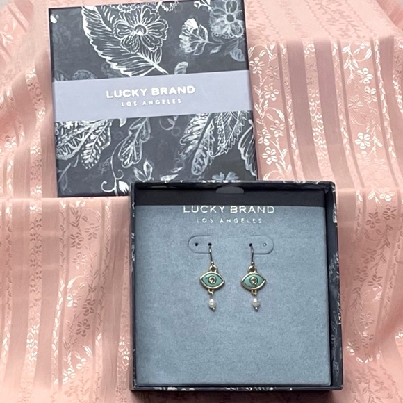 NIB Lucky Brand Gold-Tone, Green Stone & Pearl Evil Eye Drop Earrings - Picture 2 of 8